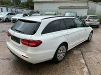Gebraucht Mercedes E220 195 PS (143 kW) 2019 Weiß Kombi