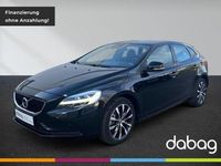 Gebraucht Volvo V40 Momentum 122 PS (89 kW) 2019 Schwarz Limousine