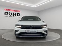 Gebraucht VW Tiguan Life 150 PS (110 kW) 2023 Pure white SUV