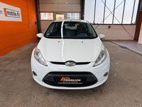 Gebraucht Ford Fiesta Titanium 90 PS (66 kW) 2008 Weiß Kleinwagen