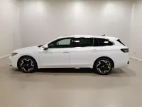 Gebraucht VW Passat R-line 150 PS (110 kW) 2025 Pure white Kombi