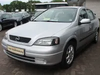 Gebraucht Opel Astra Njoy 84 PS (61 kW) 2003 Silber Limousine