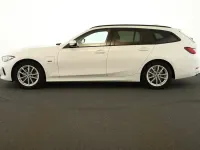 Gebraucht BMW 320e 204 PS (150 kW) 2022 Alpinweiss iii Kombi