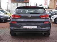Gebraucht Hyundai i30 99 PS (72 kW) 2019 Grau Limousine