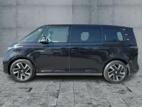 Gebraucht VW ID. Buzz Pro 150 kW (204 PS) 2023 Deep black perleffekt Van / Kleinbus