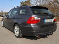 Gebraucht BMW 320 163 PS (119 kW) 2006 Grau Kombi