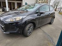 Gebraucht Ford Fiesta Trend 60 PS (44 kW) 2016 Schwarz Kleinwagen