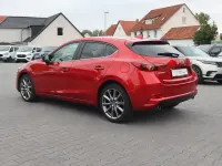 Gebraucht Mazda 3 Exclusive-Line 120 PS (88 kW) 2018 Rot Limousine