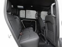Gebraucht Land Rover Defender SE Dynamic 202 PS (148 kW) 2024 Weiß SUV