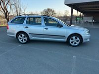 Gebraucht Skoda Octavia 105 PS (77 kW) 2012 Silber Kombi