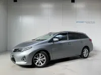 Gebraucht Toyota Auris 99 PS (72 kW) 2014 Grau Limousine