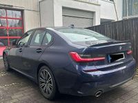 Gebraucht BMW 330e M Sport 184 PS (135 kW) 2019 Blau Limousine