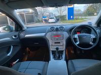 Gebraucht Ford Mondeo 150 PS (110 kW) 2008 Grau Limousine