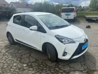 Gebraucht Toyota Yaris 73 PS (53 kW) 2017 Weiß Limousine