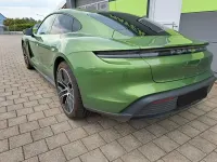 Gebraucht Porsche Taycan Performance Package 350 kW (476 PS) 2023 Grün Limousine