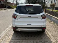 Usado Ford Kuga Trend 182 HP (133 kW) 2017 Branco SUV