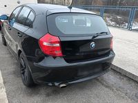 Gebraucht BMW 116 122 PS (89 kW) 2007 Schwarz Kleinwagen