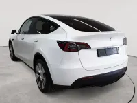 Gebraucht Tesla Model Y 378 kW (514 PS) 2023 Pearl white multicoat SUV