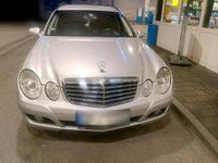 Gebraucht Mercedes E220 163 PS (119 kW) 2007 Schwarz Kombi