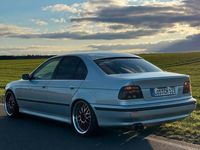 Gebraucht BMW 523 170 PS (125 kW) 1997 Silber Limousine