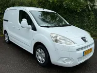 Occasion Peugeot Partner 75 ch (55 kW) 2012 Blanc Monospace