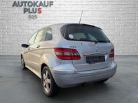Usata Mercedes B150 95 CV (69 kW) 2008 Argento Monovolume