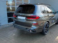 Neu BMW X7 Efficient Dynamics 352 PS (258 kW) 2025 Manhattan metallic SUV