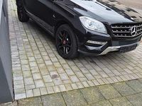 Gebraucht Mercedes ML350 258 PS (189 kW) 2012 Schwarz SUV