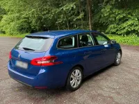 Gebraucht Peugeot 308 Allure 131 PS (96 kW) 2018 Blau Kombi