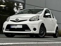 Gebraucht Toyota Aygo Cool 68 PS (50 kW) 2013 Weiß Kleinwagen