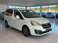 Gebraucht Peugeot Partner Tepee Active 120 PS (88 kW) 2015 Weiß Van / Kleinbus