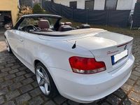 Gebraucht BMW 125 Cabriolet 218 PS (160 kW) 2010 Weiß Cabrio