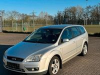 Second-hand Ford Focus Style 82 CP (60 kW) 2007 Gri Break