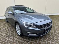 Gebraucht Volvo V60 Summum 190 PS (139 kW) 2017 Grau Kombi