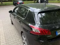 Gebraucht Peugeot 308 Allure 131 PS (96 kW) 2015 Schwarz Limousine