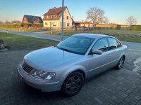 Gebraucht VW Passat 193 PS (141 kW) 2002 Silber Limousine