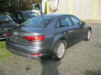 gebraucht Audi A4 35 TDI sport Lim.(8W2) Automatik Bi-Xenon PDC AHK