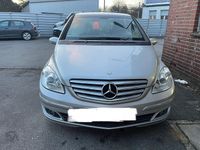 Gebraucht Mercedes B180 109 PS (80 kW) 2005 Silber Van / Kleinbus