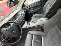 Gebraucht BMW 520 184 PS (135 kW) 2012 Schwarz Kombi