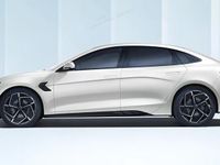 Neu BYD Seal Design 230 kW (313 PS) 2025 Polar white metallic Limousine