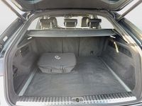 Gebraucht Audi Q8 S-Line 340 PS (250 kW) 2022 Grau SUV