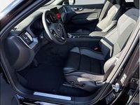 Gebraucht Volvo XC60 Plus 455 PS (334 kW) 2024 Schwarz (onyx black metallic) SUV