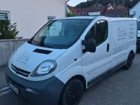 Gebraucht Opel Vivaro 82 PS (60 kW) 2004 Weiß Van / Kleinbus