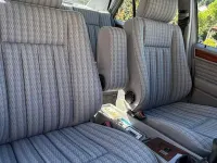 Gebraucht Mercedes E300 113 PS (83 kW) 1991 Grau Limousine