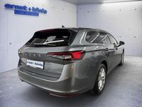 Neu Skoda Superb Selection 193 PS (141 kW) 2025 Grau Kombi