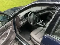 Używany Audi A4 102 KM (75 kW) 1999 Niebieski Sedan/Limuzyna