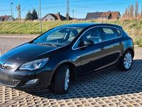 Gebraucht Opel Astra Innovation 140 PS (102 kW) 2012 Schwarz Limousine