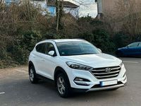 Gebraucht Hyundai Tucson 177 PS (130 kW) 2017 Weiß SUV