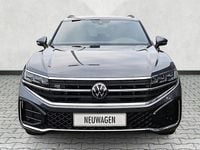 Neu VW Touareg R-line 286 PS (210 kW) 2025 Siliziumgrau metallic SUV
