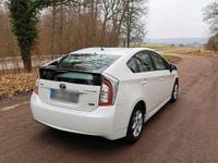 Gebraucht Toyota Prius 99 PS (72 kW) 2012 Weiß Limousine